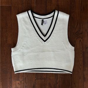 Cropped knit vest